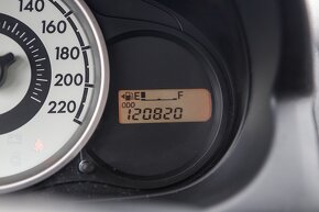 Mazda 2 1.3i 55kW CE Pro M5 11/2010 - 10