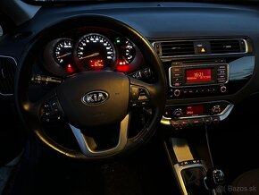 KIA Rio 1.4 CRDi Platinum - 10