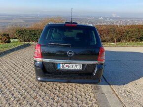 Opel Zafira b - 10