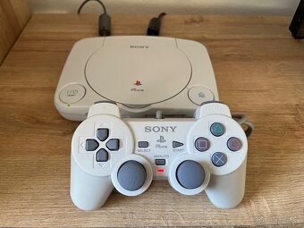 Playstation 1 one slim - 10