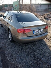 AUDI a4 b8 2.0 TDI - 10