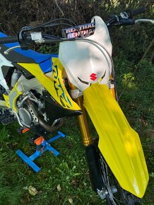 Suzuki RMZ 250 - 10