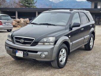 KIA SORENTO 2,5CRDi  4x4 - 10