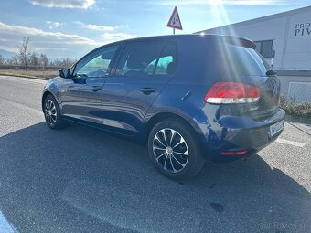 Volkswagen Golf 1.6 TDI STYLE - 10