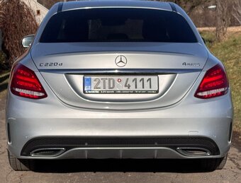 Mercedes-Benz C220d 125kw 4Matic AMG Koupeno v Česku druhý m - 10