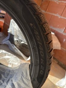 245 / 40 / R20 2x Continental 2x Pirelli - Zimne - 10