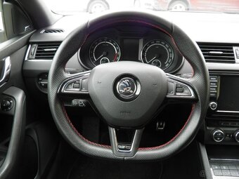 Škoda Octavia Combi 2.0 TDI DPF RS - 10