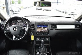 Volkswagen Touareg 3.0TDi.DPH.PRAV.SERVIS VW.BEZ VZDUCHU - 10