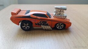 Hot Wheels autíčka - 10