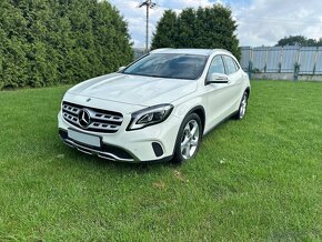 Mercedes-Benz GLA 200 d 4MATIC A/T - 10