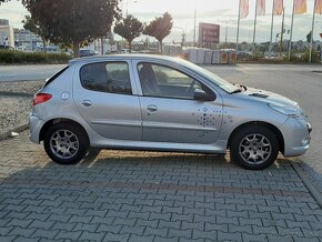 Peugeot 206+ 1.4i 54kw r.2011 62tis km - 10