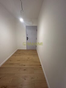 Výnimočný 3 izbový (92m²) byt s loggiou v širšom centre s vý - 10