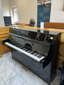 Pianino Yamaha C110A speciální edice k výročí 100 let Yamaha - 10