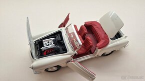 1:18 MERCEDES-BENZ 190 SL - 10