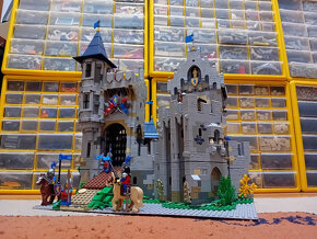 Lego MOC Castle - 10