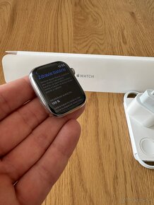 Apple Watch 7 45mm Stainless Steel (GPS + Cellular) - 10