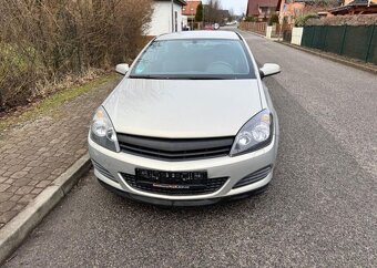 Opel Astra GTC 1,4i pravidel.servis klima benzín manuál - 10