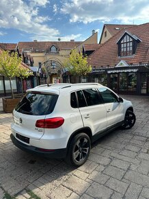 Volkswagen Tiguan 2.0 TDi  4x4 DSG - 10