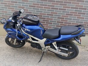 Suzuki SV650 - 10