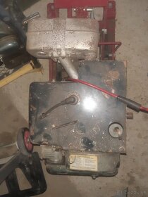 Motory Briggs & Stratton 11HP - 10