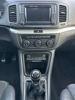 Volkswagen Sharan 2.0 CR, rok 2017, 7 miestne, Alcantara - 10