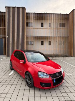 Volkswagen Golf GTI 300ps - 10