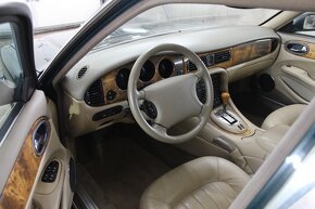 Jaguar XJ Executive 3.2 Executive - 10