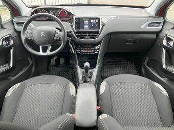 Peugeot 208 1.2 PureTech Style 60 kW, M5 - 10