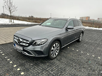 Mercedes-Benz E Class E220d All Terrain 4Matic '19 - 10