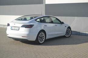 TESLA MODEL 3 - 10