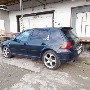 Golf 4  1,8 t 20 v - 10