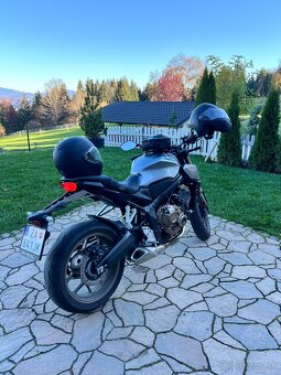 Honda CB650R 2022 35kW 3475km +2x prilba +1x tankvak - 10