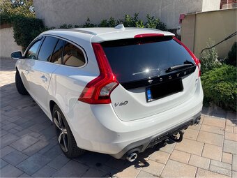 Volvo v60 D4 R Design 140kw - 10