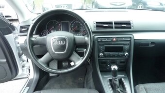 Audi A4 2,0 TDI kombi - 10