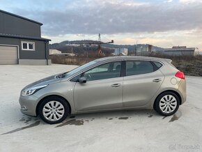 KIA Ceed - 10