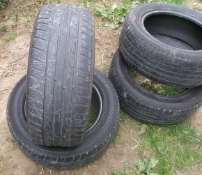 Predám letné pneumatiky Dunlop 215/55 R16,cena cena 17€/ks - 10