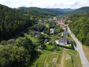 Ponúkame na predaj stavebný pozemok na rodinný dom, 638 m2  - 10