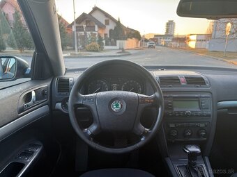 Škoda Octavia 2 1.9 TDI DSG - 10