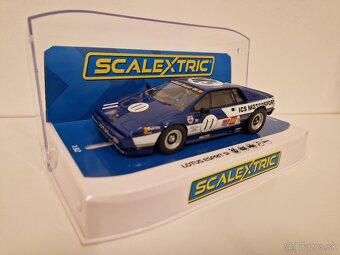 Scalextric autíčka na autodráhu (1:32) - 10