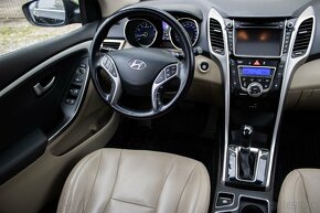 Hyundai i30 1.6 GDI DOHC Style A/T - 10