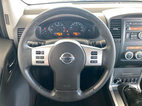 Nissan Navara Double Cab 2.5 DCi 140 kW - 10