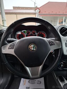 Alfa Romeo MiTo 1.4 MPI Distinctive - 10