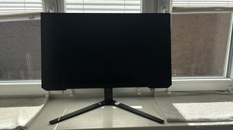 28" Samsung Odyssey G70B - 10