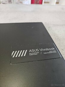 Asus Vivobook Go 15 AMD Ryzen 5 7520U / 16GB RAM / 512GB SSD - 10