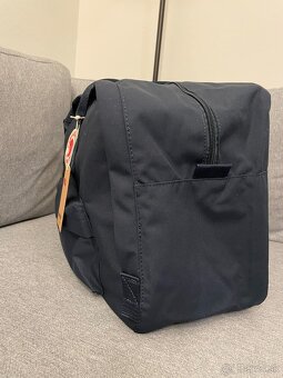 Predám batoh značky Fjällräven Kanken Weekender Army Blue - 10