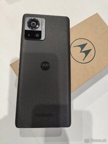 Motorola edge 30 Ultra 12/256 GB - 10