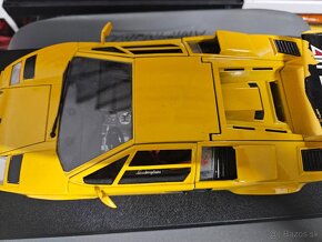 1:18 Lamborghini countach - 10