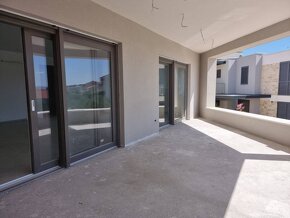 CHORVÁTSKO - Nové apartmány s pivnicou - VODICE - 10