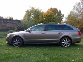 Škoda Superb Combi 2.0 TDI CR 140k Ambition DSG - 10