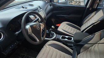 Nissan Navara 2,5 dci - 10